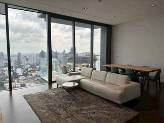For rent 3 bedrooms condo in Khlong Toei, Bangkok