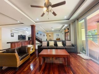 For rent and for sale 8 bedrooms house in Mueang Chiang Mai, Chiang Mai