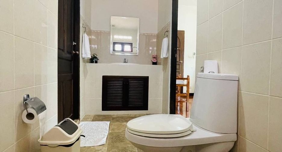 For rent and for sale 8 bedrooms house in Mueang Chiang Mai, Chiang Mai