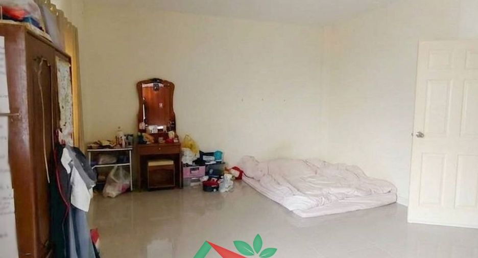 For sale 4 bedrooms townhouse in Phra Samut Chedi, Samut Prakan