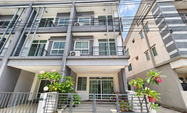 For sale 3 bedrooms townhouse in Min Buri, Bangkok