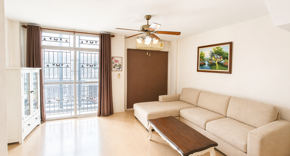 For sale 3 bedrooms townhouse in Min Buri, Bangkok