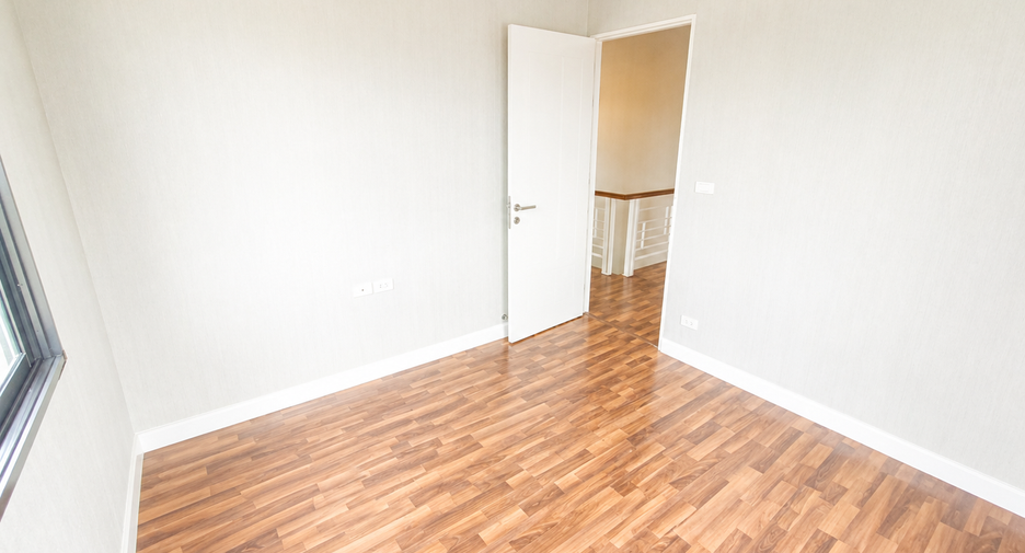 For sale 3 bedrooms house in Khlong Sam Wa, Bangkok