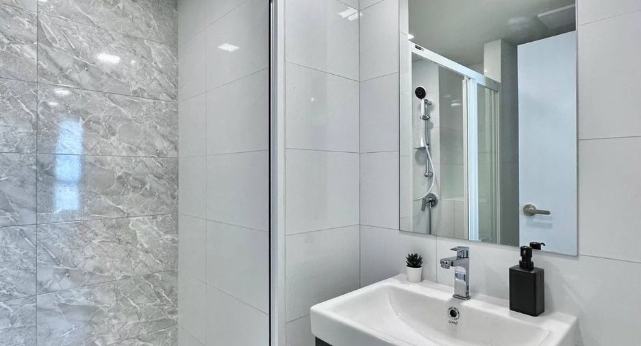 For rent 1 bed condo in Suan Luang, Bangkok