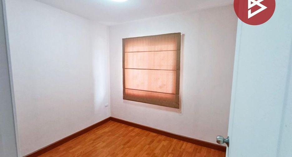 For sale 4 bedrooms townhouse in Lam Luk Ka, Pathum Thani