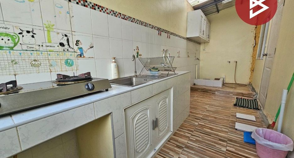 For sale 3 bedrooms townhouse in Bang Khun Thian, Bangkok
