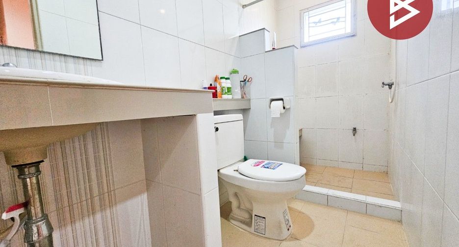 For sale 3 bedrooms townhouse in Bang Khun Thian, Bangkok
