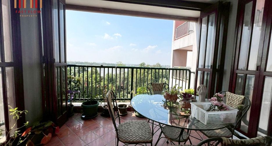 For sale 3 bedrooms condo in Pak Kret, Nonthaburi
