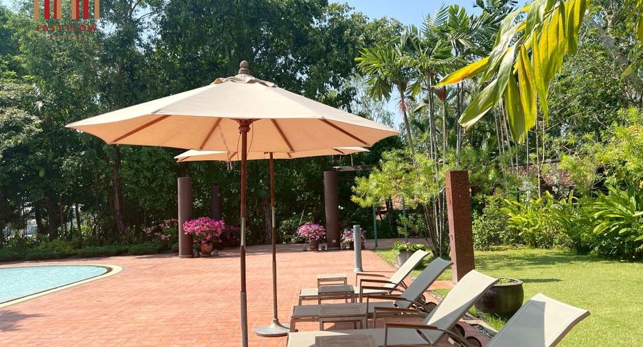 For sale 3 bedrooms condo in Pak Kret, Nonthaburi