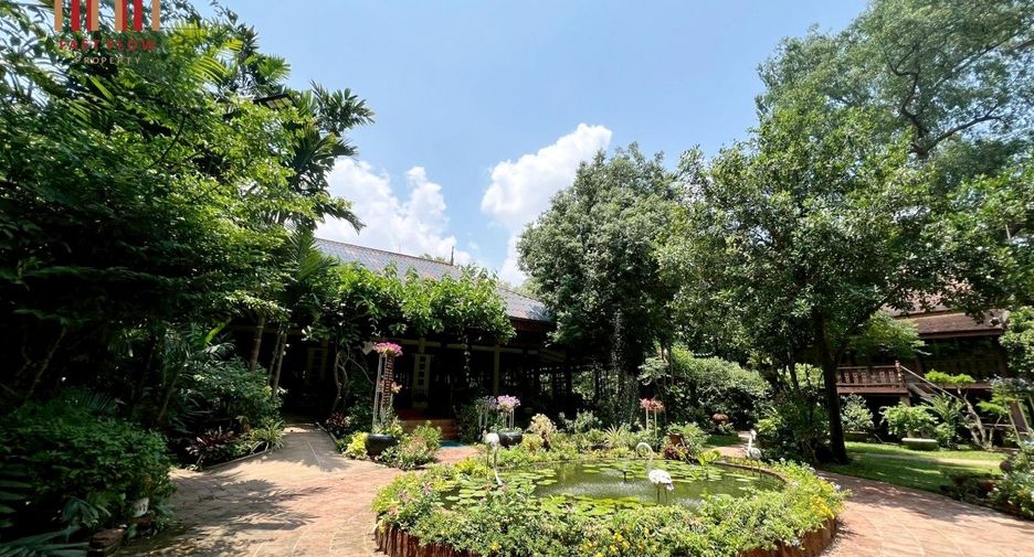 For sale 3 bedrooms condo in Pak Kret, Nonthaburi