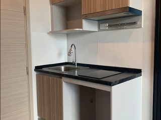 Wohnung zur Miete mit 1 Zimmer in Mueang Samut Prakan, Samut Prakan