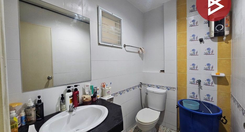 For sale 2 bedrooms townhouse in Bang Phli, Samut Prakan