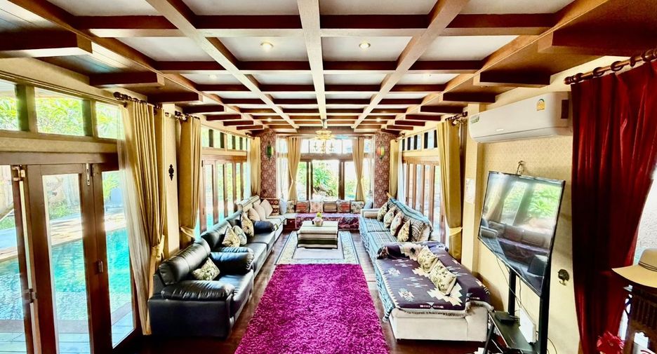 For rent 4 bedrooms villa in Jomtien, Pattaya