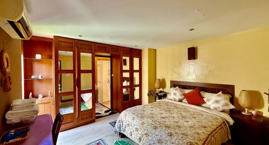 For rent 4 bedrooms villa in Jomtien, Pattaya