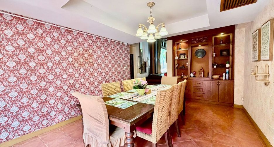For rent 4 bedrooms villa in Jomtien, Pattaya