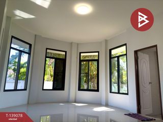 For sale 3 bedrooms house in Mueang Nakhon Sawan, Nakhon Sawan