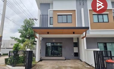 For sale 4 bedrooms townhouse in Lat Krabang, Bangkok