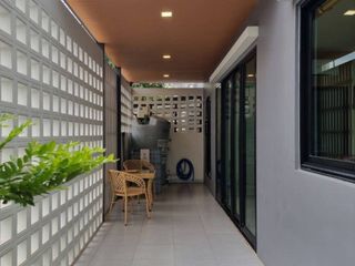 For sale 4 bedrooms townhouse in Lat Krabang, Bangkok