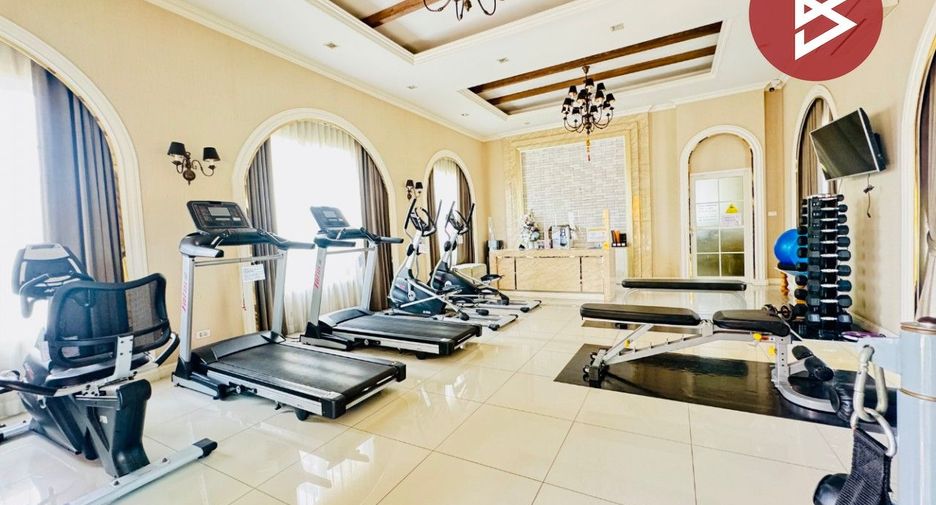 Reihenhaus zum Kauf mit 4 Zimmer in Si Racha, Chonburi