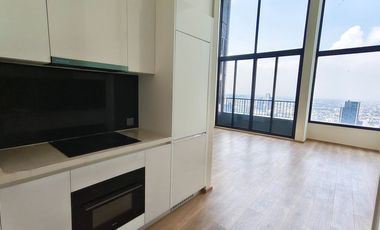 À vendre 2 chambres condo à Watthana, Bangkok