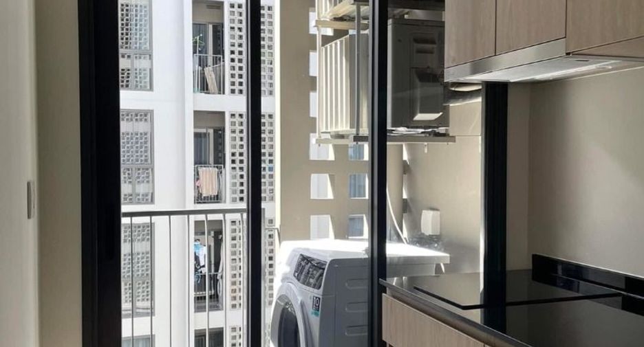 For rent 1 bed condo in Phra Khanong, Bangkok