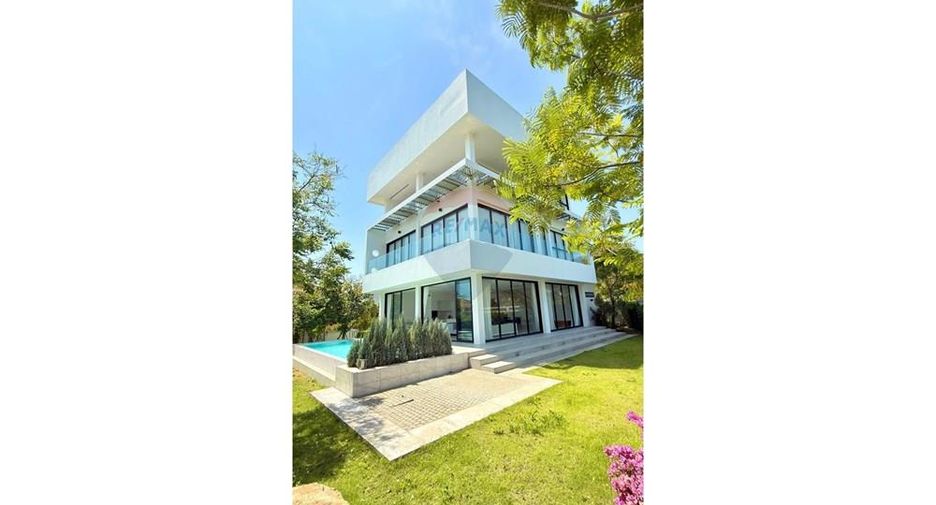For rent 3 bedrooms villa in Ko Samui, Surat Thani