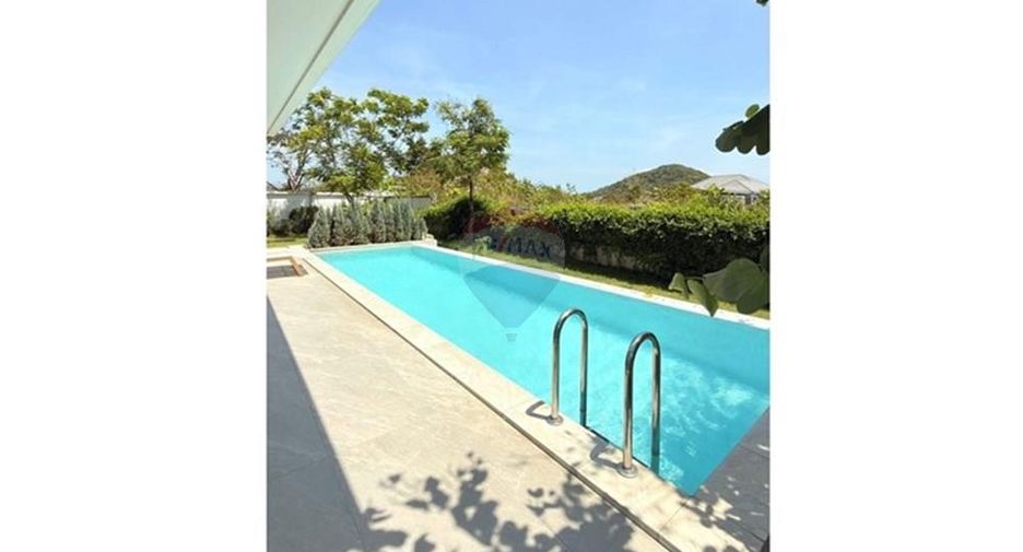For rent 3 bedrooms villa in Ko Samui, Surat Thani