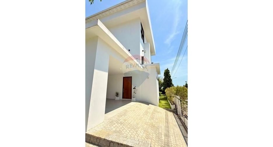 For rent 3 bedrooms villa in Ko Samui, Surat Thani