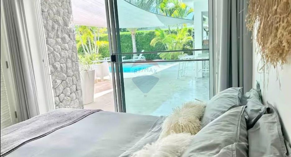 For sale 3 bedrooms villa in Ko Samui, Surat Thani