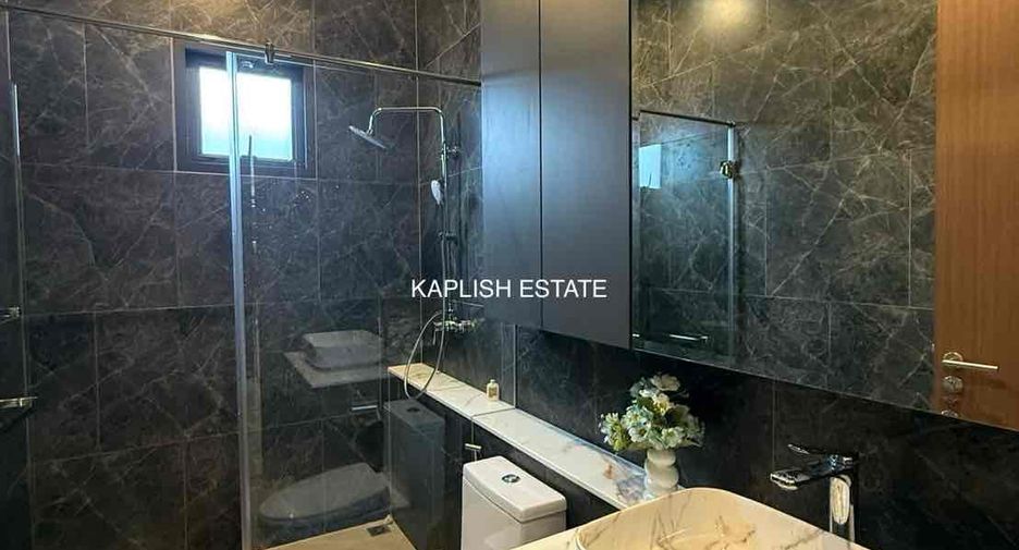 For rent 4 bedrooms villa in Bang Lamung, Chonburi