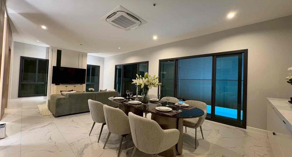 For rent 4 bedrooms villa in Bang Lamung, Chonburi