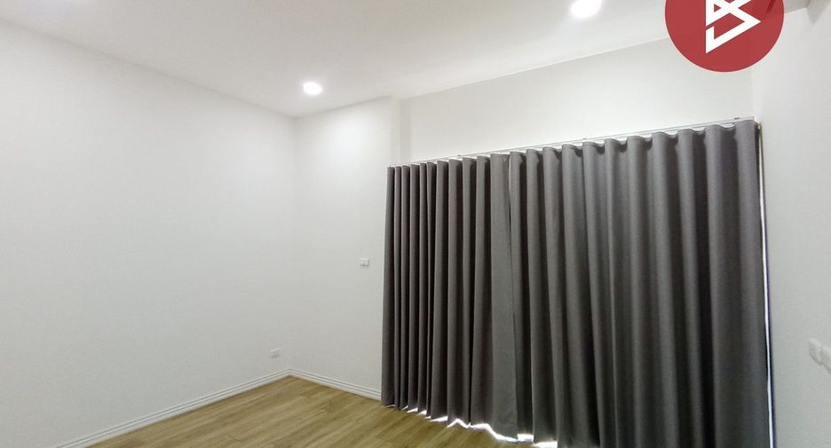 For sale 3 bedrooms townhouse in Ban Pong, Ratchaburi