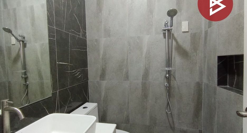 For sale 3 bedrooms townhouse in Ban Pong, Ratchaburi