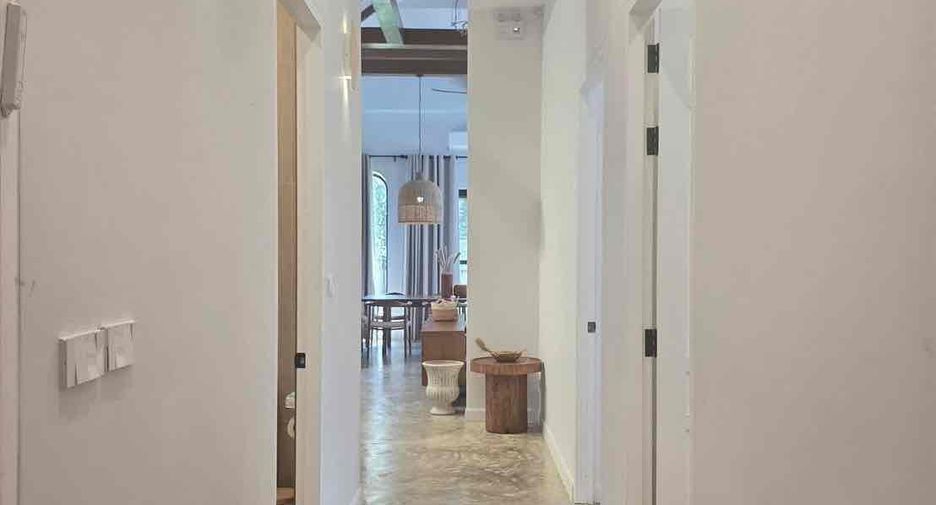 Villa en alquiler de 4 habitaciones en Sattahip, Chonburi