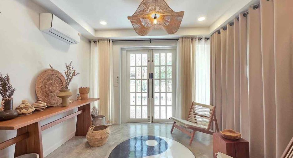Villa en alquiler de 4 habitaciones en Sattahip, Chonburi