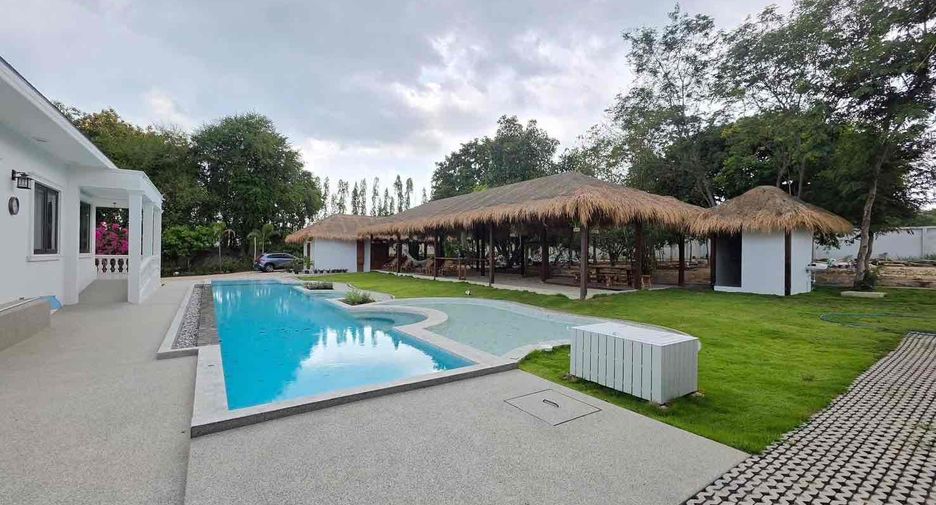 Villa en alquiler de 4 habitaciones en Sattahip, Chonburi