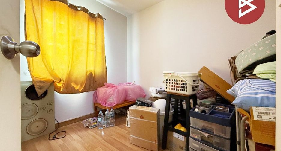 For sale 3 bedrooms townhouse in Pak Kret, Nonthaburi