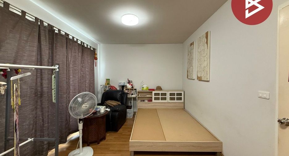 For sale 3 bedrooms townhouse in Pak Kret, Nonthaburi