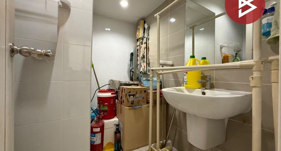 For sale 3 bedrooms townhouse in Pak Kret, Nonthaburi
