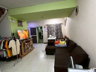 Casa adosada en venta de 3 habitaciones en Mueang Samut Prakan, Samut Prakan