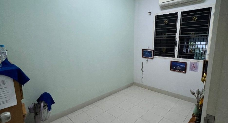 Casa adosada en venta de 3 habitaciones en Mueang Samut Prakan, Samut Prakan