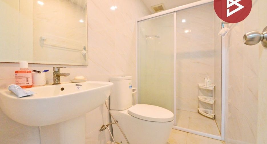 For sale 4 bedrooms townhouse in Bang Phli, Samut Prakan