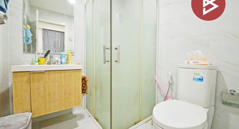 For sale 4 bedrooms townhouse in Bang Phli, Samut Prakan