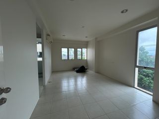 For sale 1 bed condo in Si Racha, Chonburi