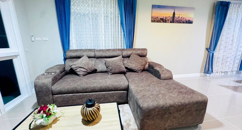 For rent 3 bedrooms house in Mueang Chiang Mai, Chiang Mai