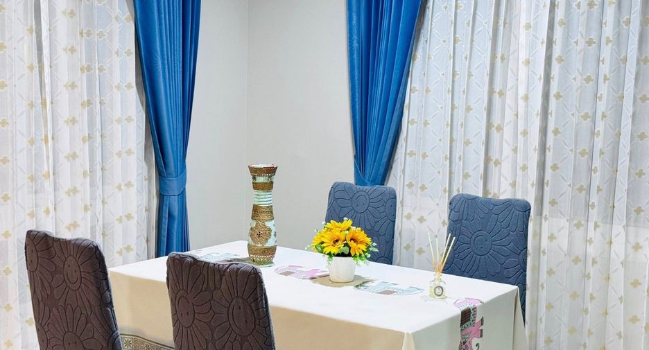 For rent 3 bedrooms house in Mueang Chiang Mai, Chiang Mai