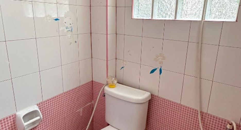 Gewerbefläche zum Kauf mit 11 Zimmer in Mueang Phitsanulok, Phitsanulok