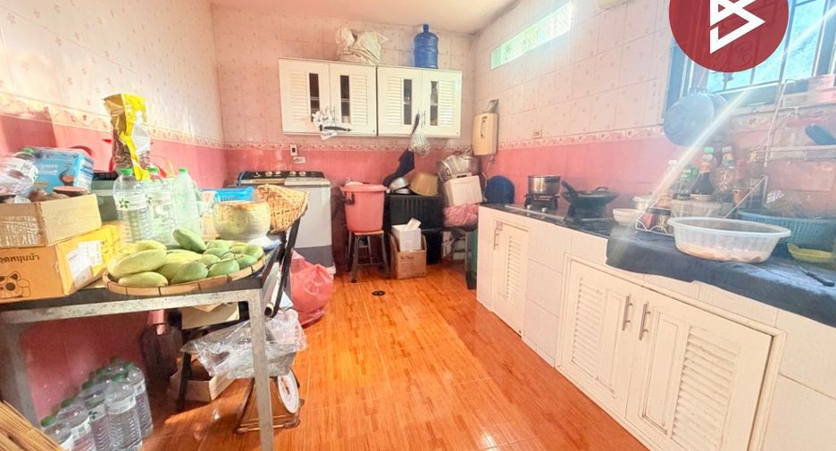 Продажа 3 спальни таунхаус в Si Racha, Чонбури