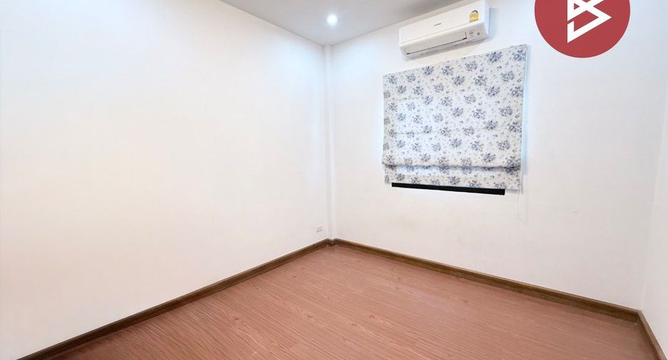 For sale 3 bedrooms house in Mueang Chon Buri, Chonburi