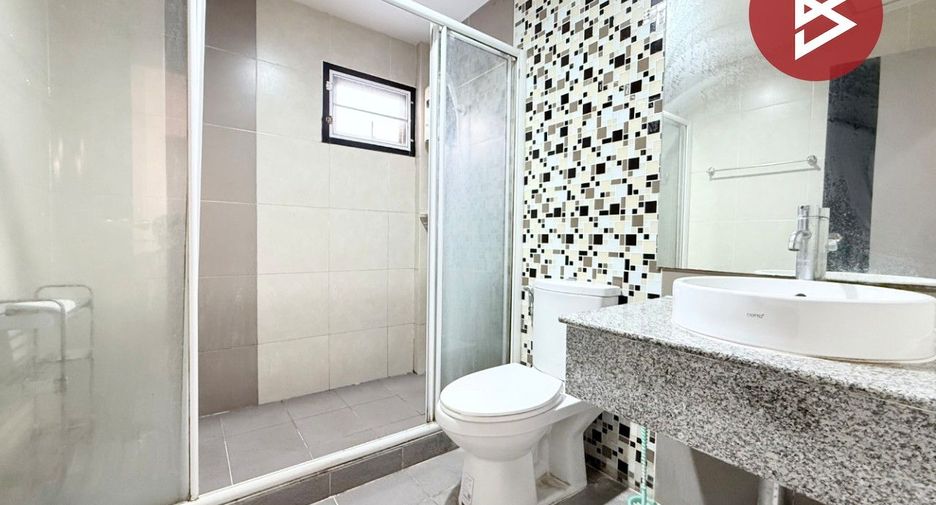 For sale 3 bedrooms house in Mueang Chon Buri, Chonburi